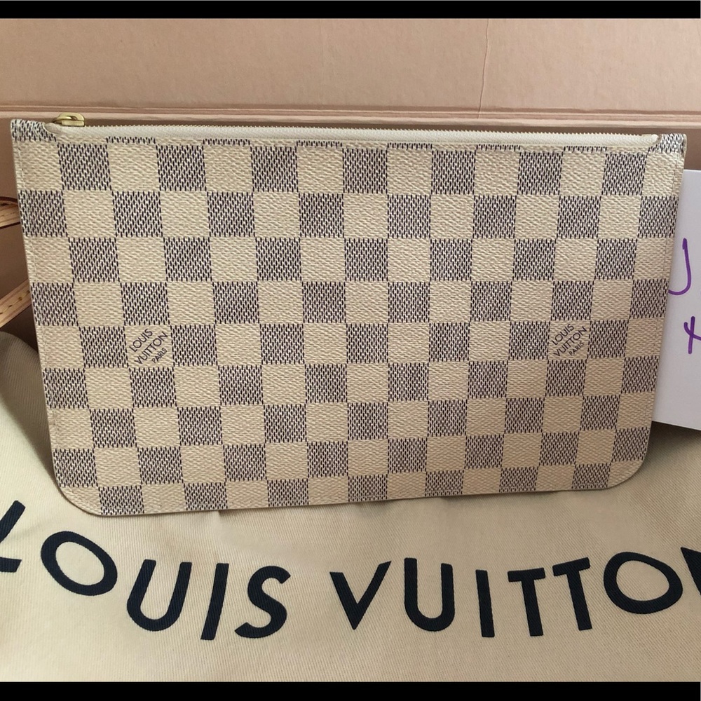 ♥️SOLD♥️Louis Vuitton MM Damier Azure Pouchette - Picture 2 of 8